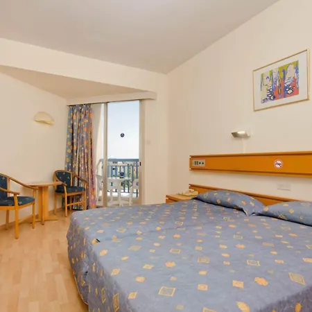 Kissos Hotel 3*
