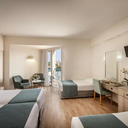 Kissos Hotel 3*