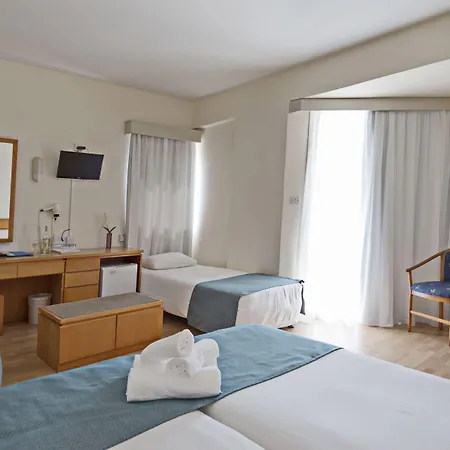 κισσός 3* Πάφος